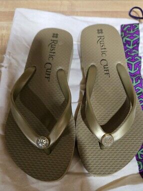 New! Rustic Cuff Gold Flip Flop Sandals
